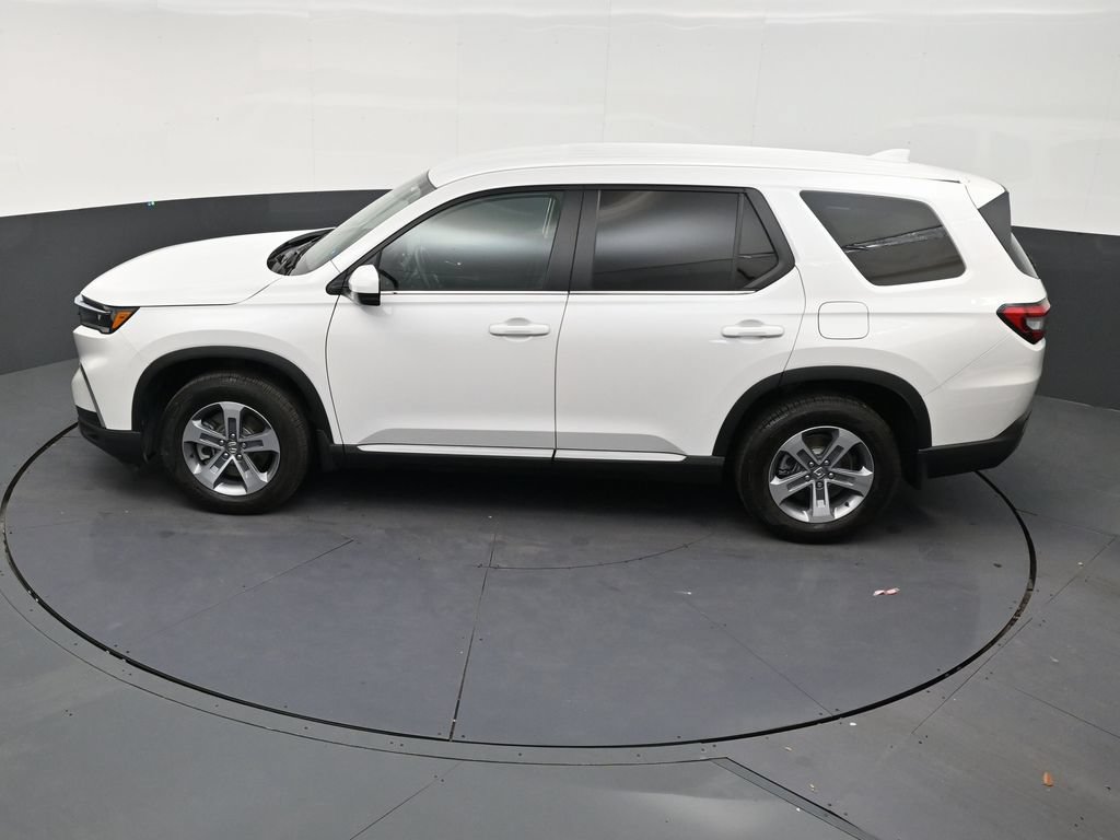 Used 2025 Honda Pilot EX-L image 13