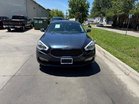 Used 2015 Kia K900 Luxury w/ VIP Package (Discontinued) RWD image 5