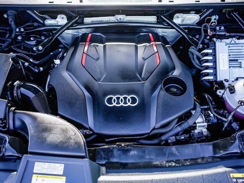 Used 2023 Audi SQ5 Prestige w/ Prestige Package image 24