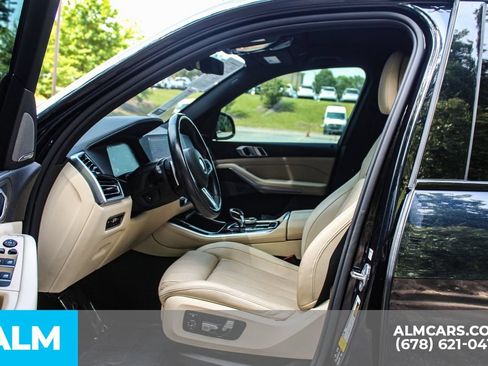 Used 2021 BMW X5 M50i w/ Executive Package AWD/4WD image 16