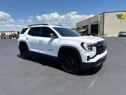 Used 2026 GMC Terrain Elevation w/ Elevation Premium Package AWD/4WD image 3