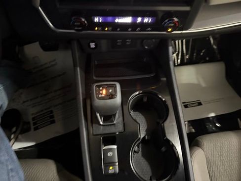 Certified 2025 Nissan Rogue SV image 22