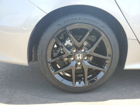 Certified 2025 Honda Civic Sport image 5