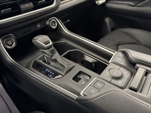 New 2026 Toyota Grand Highlander AWD image 10