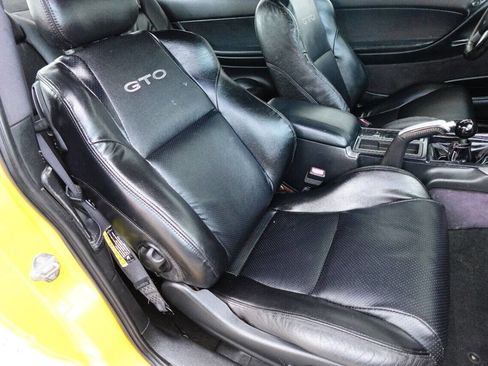 Used 2004 Pontiac GTO image 29