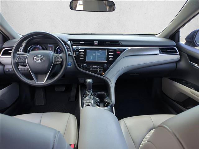 Used 2018 Toyota Camry SE FWD image 16