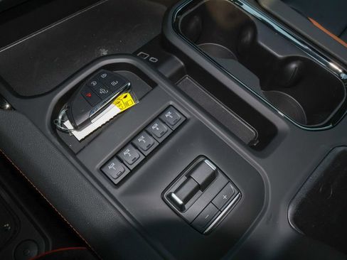 New 2026 GMC Sierra 2500 AT4 w/ Technology Package AWD/4WD image 48