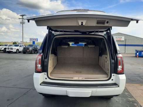 Used 2017 GMC Yukon XL Denali w/ Open Road Package AWD/4WD image 22