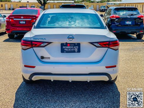 Used 2022 Nissan Sentra S image 6