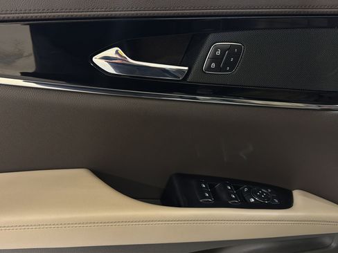 Used 2023 Lincoln Nautilus AWD w/ Premium Package image 18