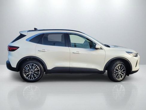 New 2025 Ford Escape Base w/ PHEV Premium Package image 3