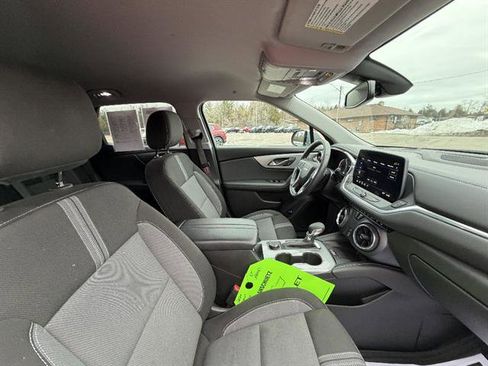 Used 2024 Chevrolet Blazer LT w/ Convenience Package image 12