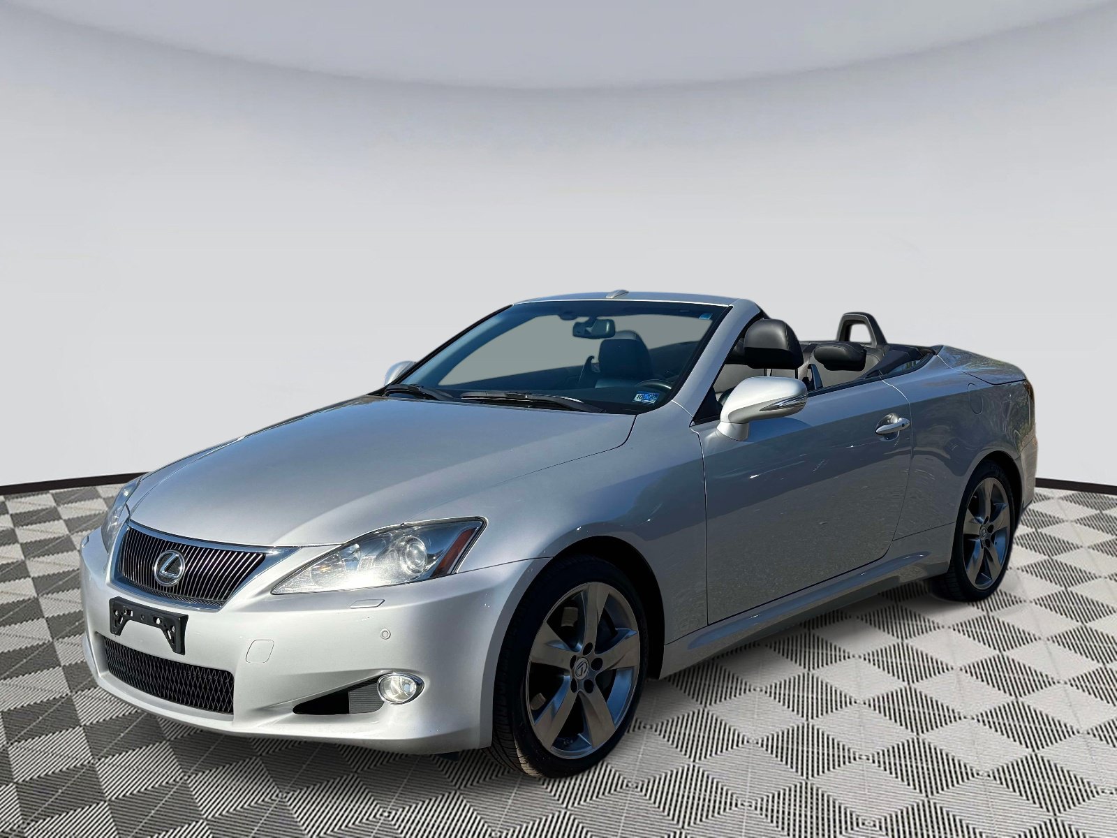 Used 2010 Lexus IS 350C RWD image 6