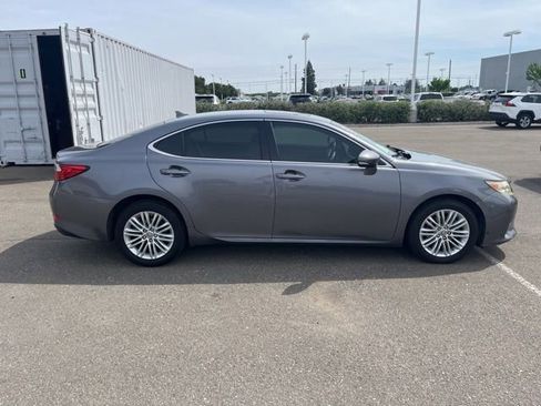 Used 2014 Lexus ES 350 w/ Luxury Package image 4