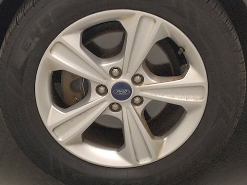 Used 2015 Ford Escape SE image 31