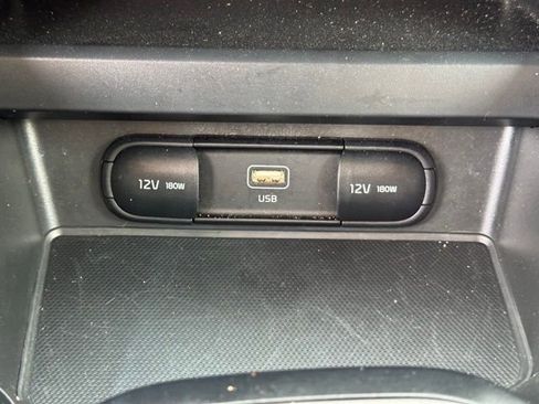 Certified 2025 Kia Soul LX image 18