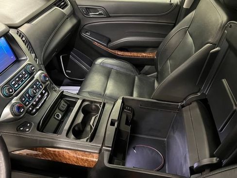 Used 2019 Chevrolet Tahoe Premier w/ RST Edition AWD/4WD image 37
