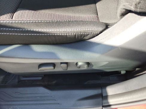 Certified 2025 Subaru Outback Premium image 28