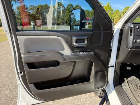 Used 2018 GMC Sierra 2500 4x4 Double Cab image 9