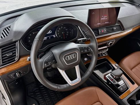 Used 2023 Audi Q5 2.0T Premium w/ Convenience Package AWD/4WD image 12