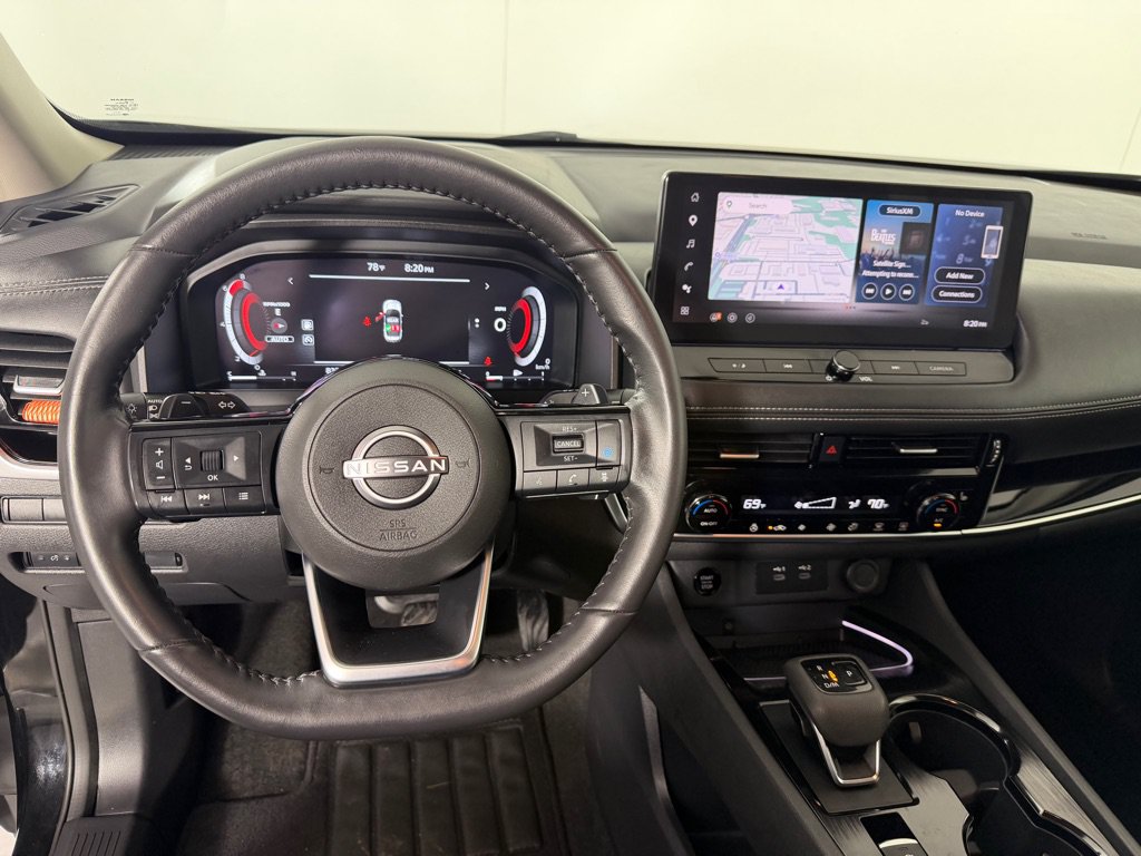 Used 2024 Nissan Rogue SL AWD/4WD image 15
