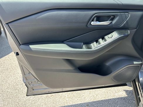 New 2026 Nissan Rogue Dark Armor AWD/4WD image 17