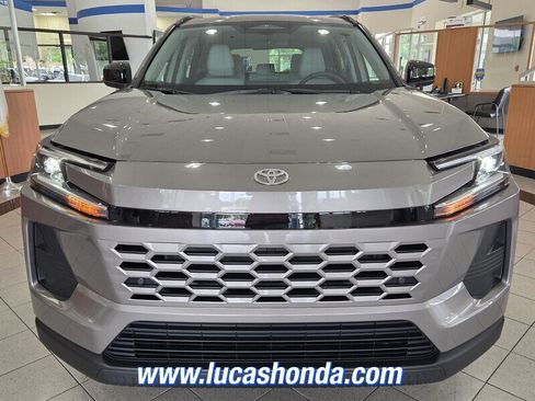 Used 2026 Toyota RAV4 XLE Premium FWD image 2
