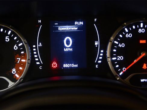 Used 2018 Jeep Renegade Altitude image 20