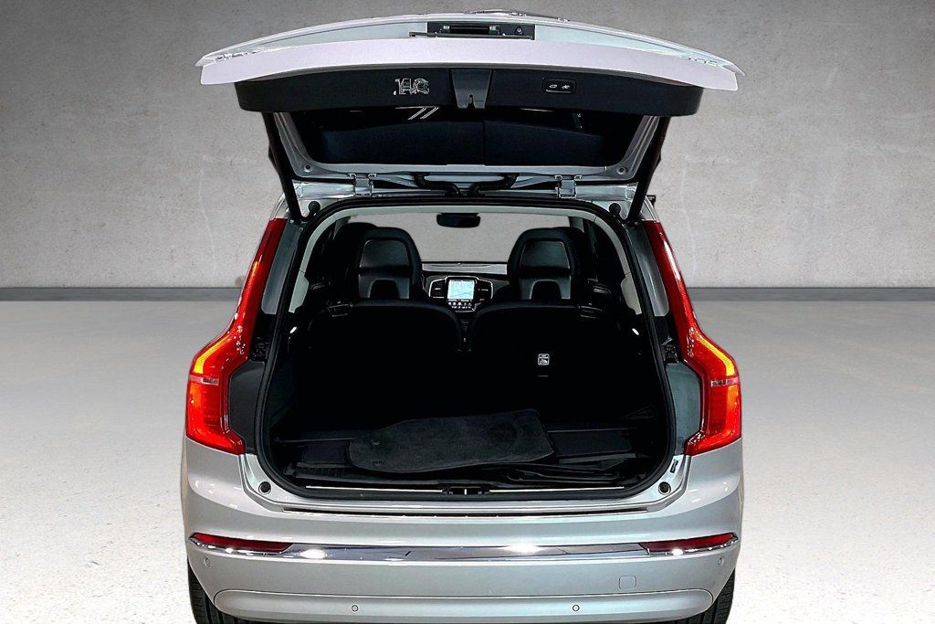 Certified 2024 Volvo XC90 B6 Ultimate w/ Protection Package Premier AWD/4WD image 5
