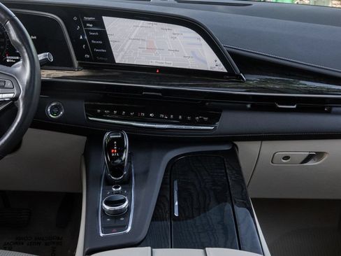 Used 2023 Cadillac Escalade Premium Luxury w/ Performance Package AWD/4WD image 18