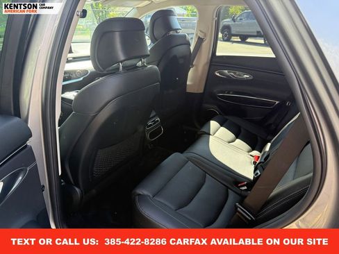 Used 2025 Genesis GV70 2.5T image 34