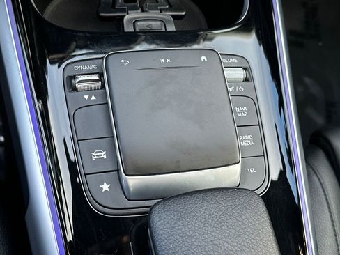 Used 2023 Mercedes-Benz GLB 250 GLB 250 image 34