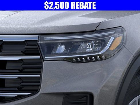 New 2026 Ford Explorer Active image 18