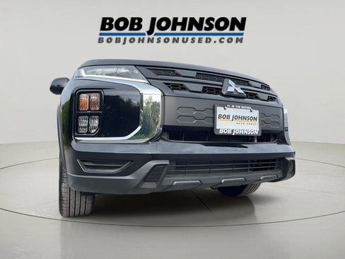 Used 2025 Mitsubishi Outlander Sport LE image 9