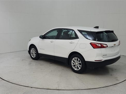 Used 2021 Chevrolet Equinox LS FWD image 5