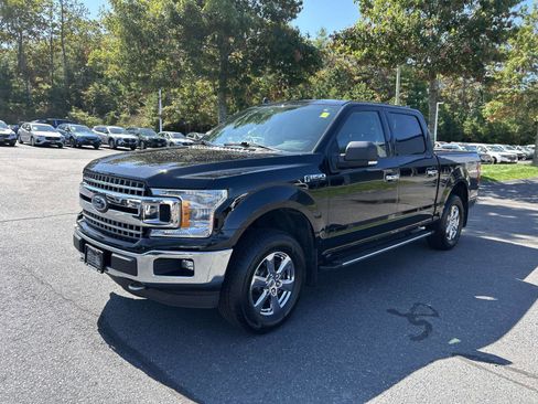 Used 2019 Ford F150 XLT w/ Equipment Group 302A Luxury image 9