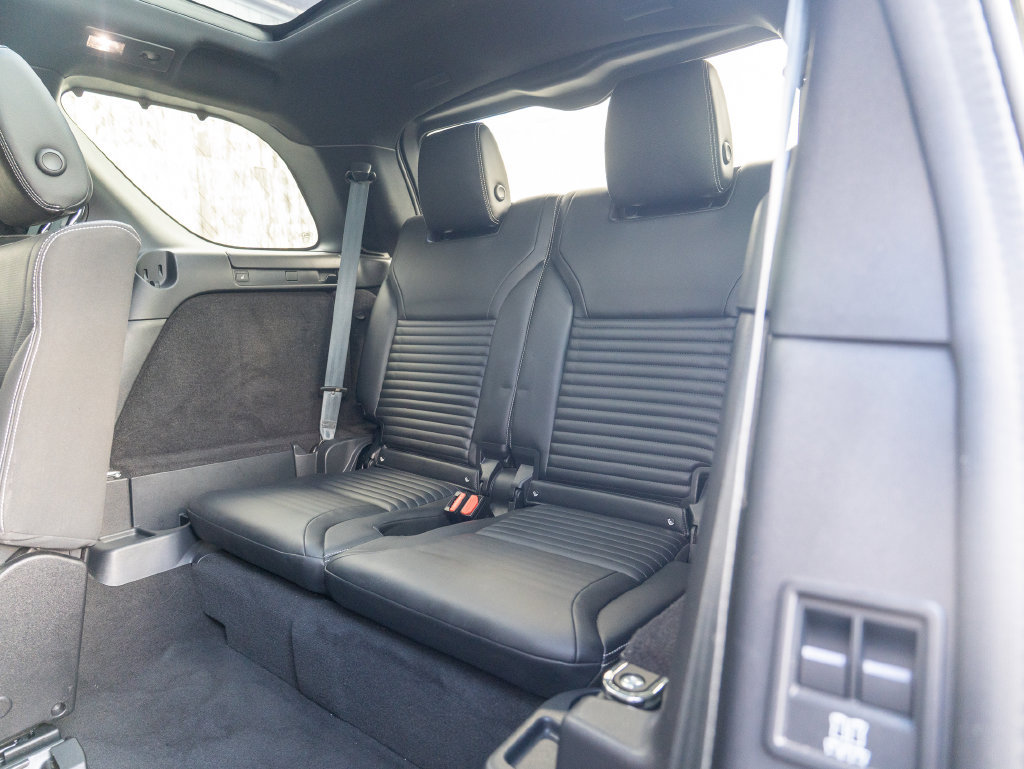 Used 2023 Land Rover Discovery S R-Dynamic AWD/4WD image 35