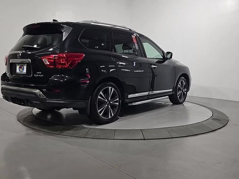 Used 2019 Nissan Pathfinder Platinum AWD/4WD image 5