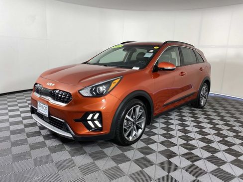 Used 2022 Kia Niro Touring Special Edition FWD image 4
