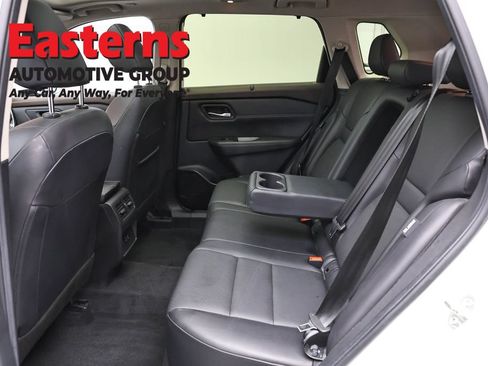 Used 2023 Nissan Rogue SV w/ SV Premium B Package AWD/4WD image 22
