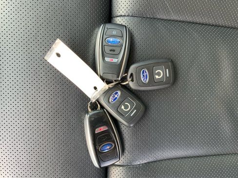 Used 2022 Subaru Outback Limited XT AWD/4WD image 36