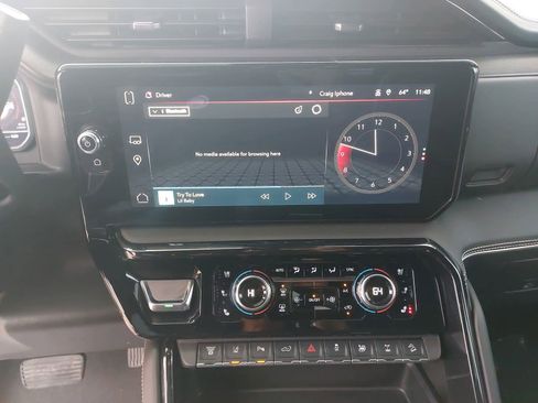 Used 2024 GMC Sierra 2500 AT4X w/ AT4X AEV Edition image 22