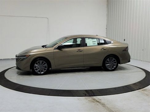 New 2026 Nissan Sentra SL w/ Floor Mat Package image 4