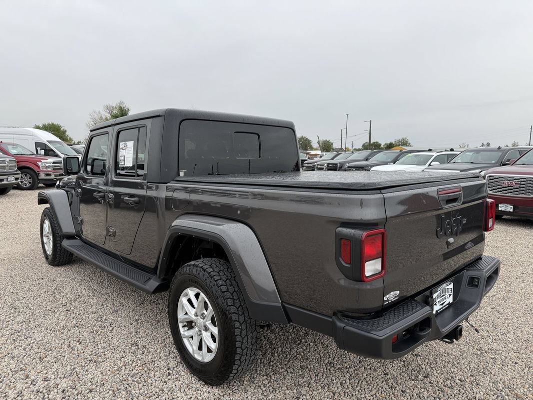 Used 2023 Jeep Gladiator Sport AWD/4WD image 7
