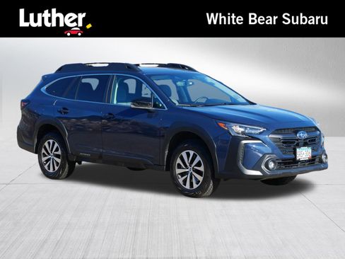 Certified 2025 Subaru Outback Premium image 1