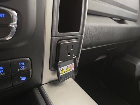 Certified 2019 RAM 1500 Big Horn image 25