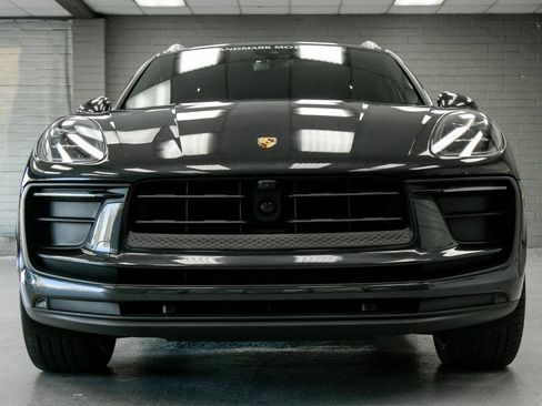 Used 2024 Porsche Macan Turbo AWD/4WD image 5