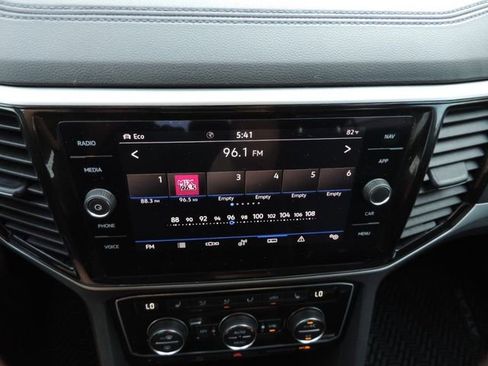 Used 2023 Volkswagen Atlas Cross Sport SEL image 27