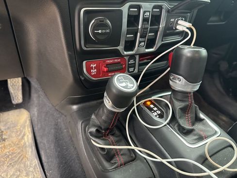 Used 2022 Jeep Gladiator Rubicon w/ Trailer Tow Package image 19