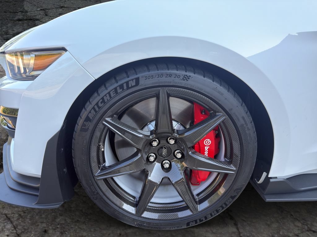 Used 2021 Ford Mustang Shelby GT500 w/ Carbon Fiber Track Pack RWD image 14